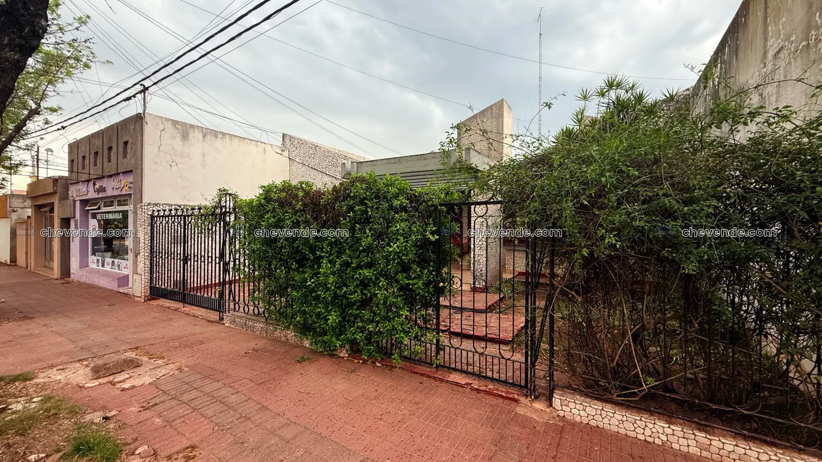 Casa hermosa casa con local comercial