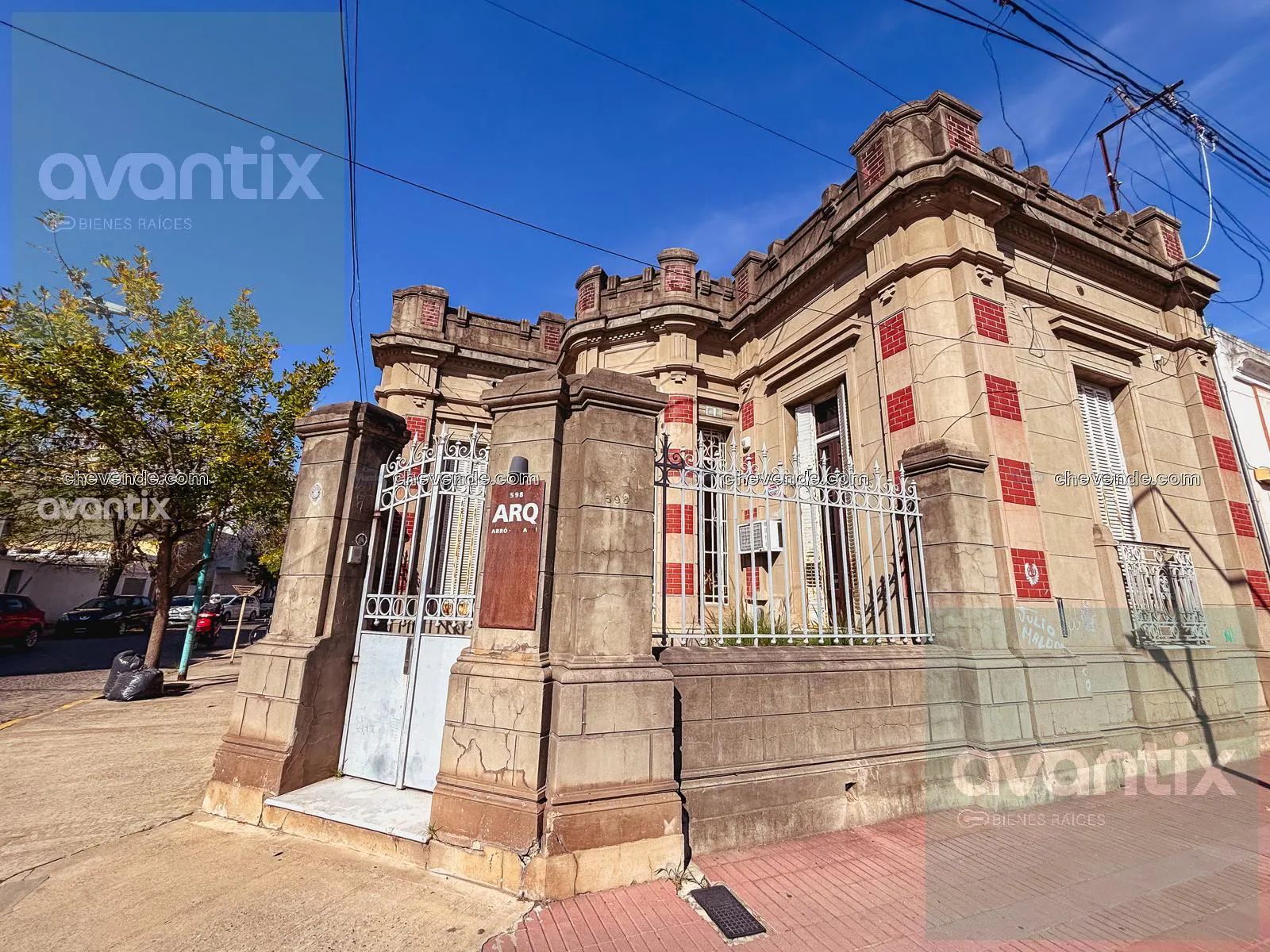 Estudio profesional en venta sobre Bv. Lehmann