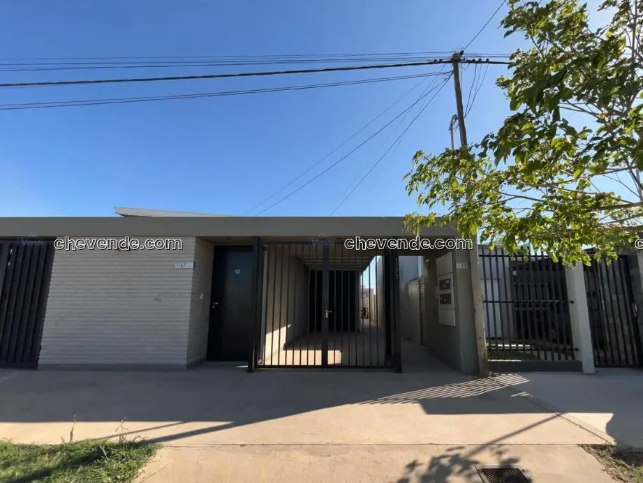 Cochera en barrio La Cañada