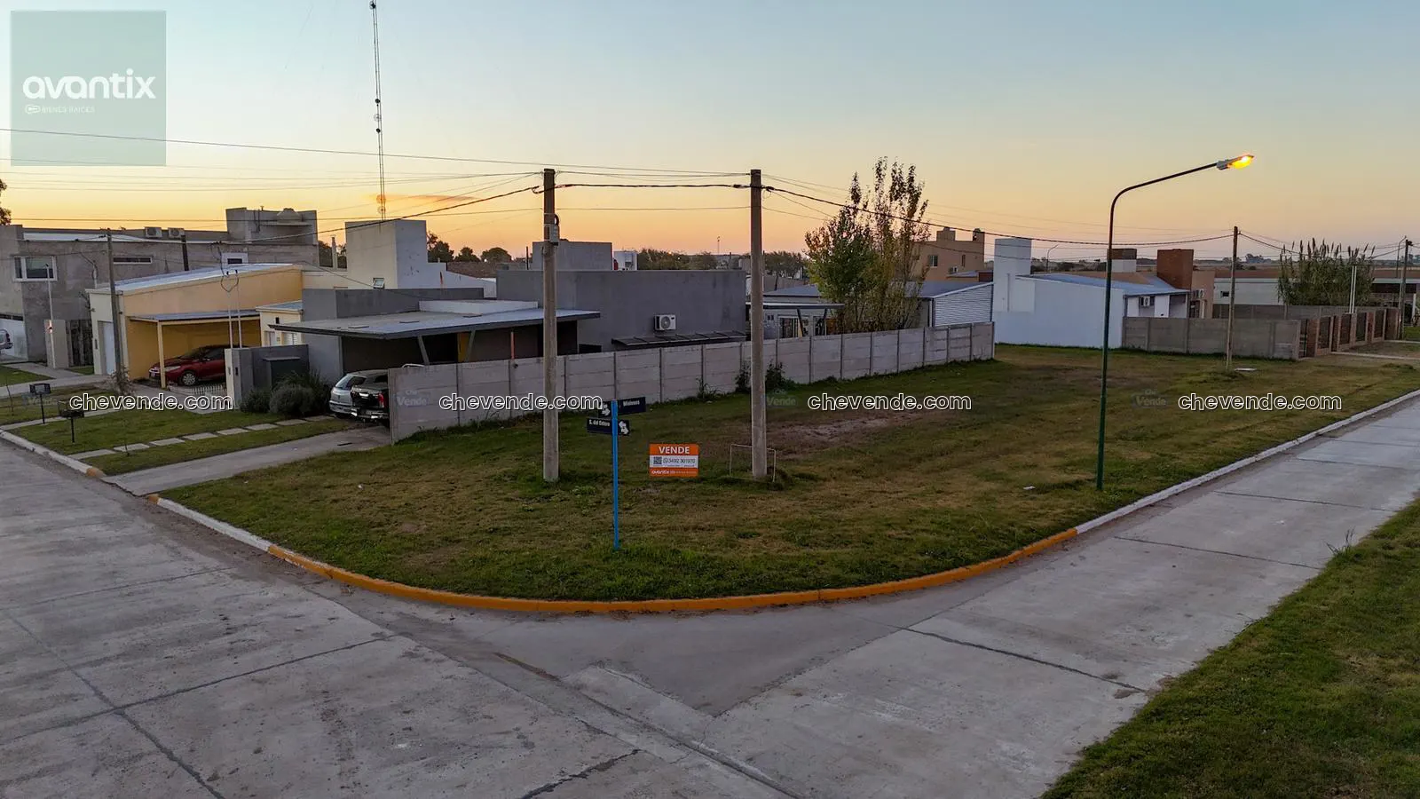 Lote de 300 m2 en Bella Italia