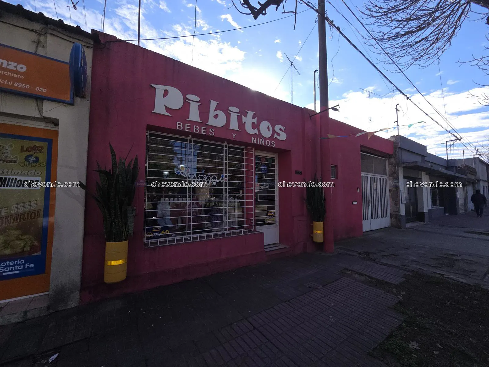 Casa con local en Barrio 9 de Julio