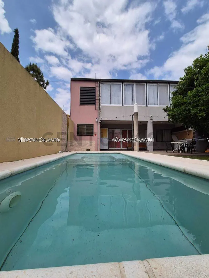 OPORTUNIDAD! SE VENDEN 2 PROPIEDADES EN LOTE DE 390 mts