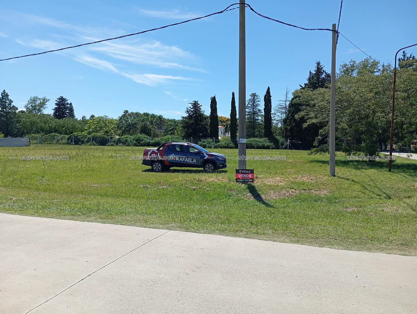 3 terrenos en esquina en Villa Aeroclub