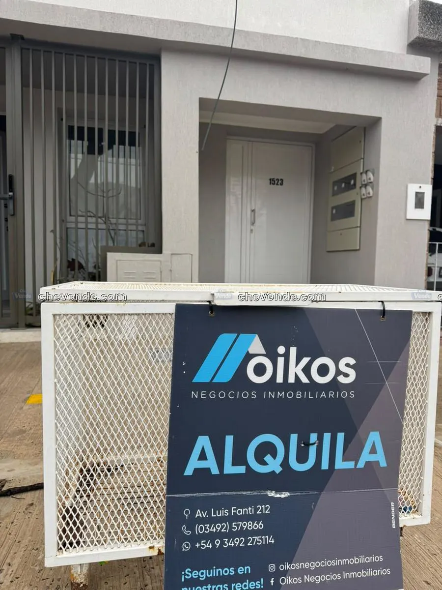 Monoambiente en alquiler, amplio y luminoso. Planta alta.