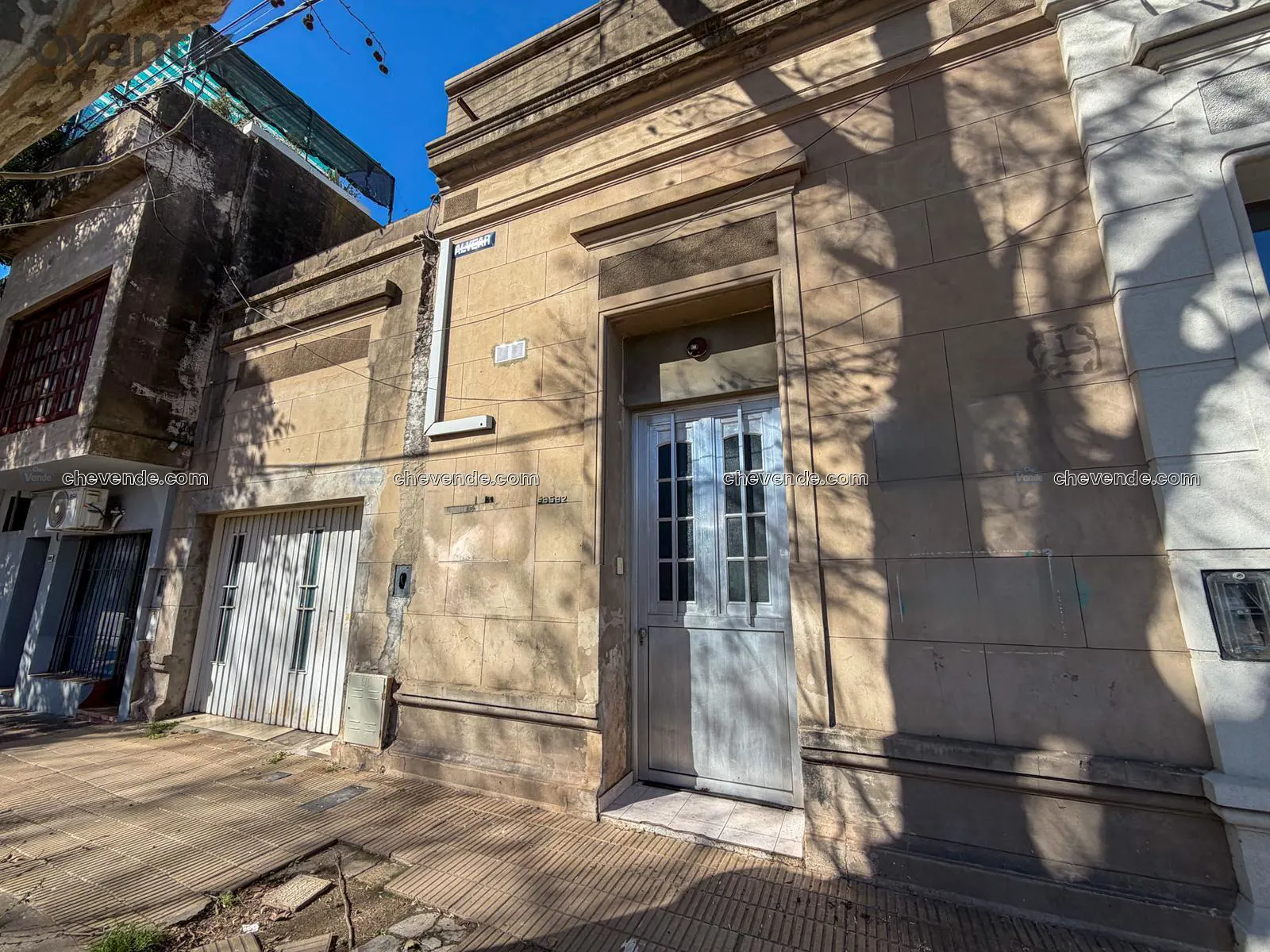  Propiedad céntrica de 2 habitaciones y cochera