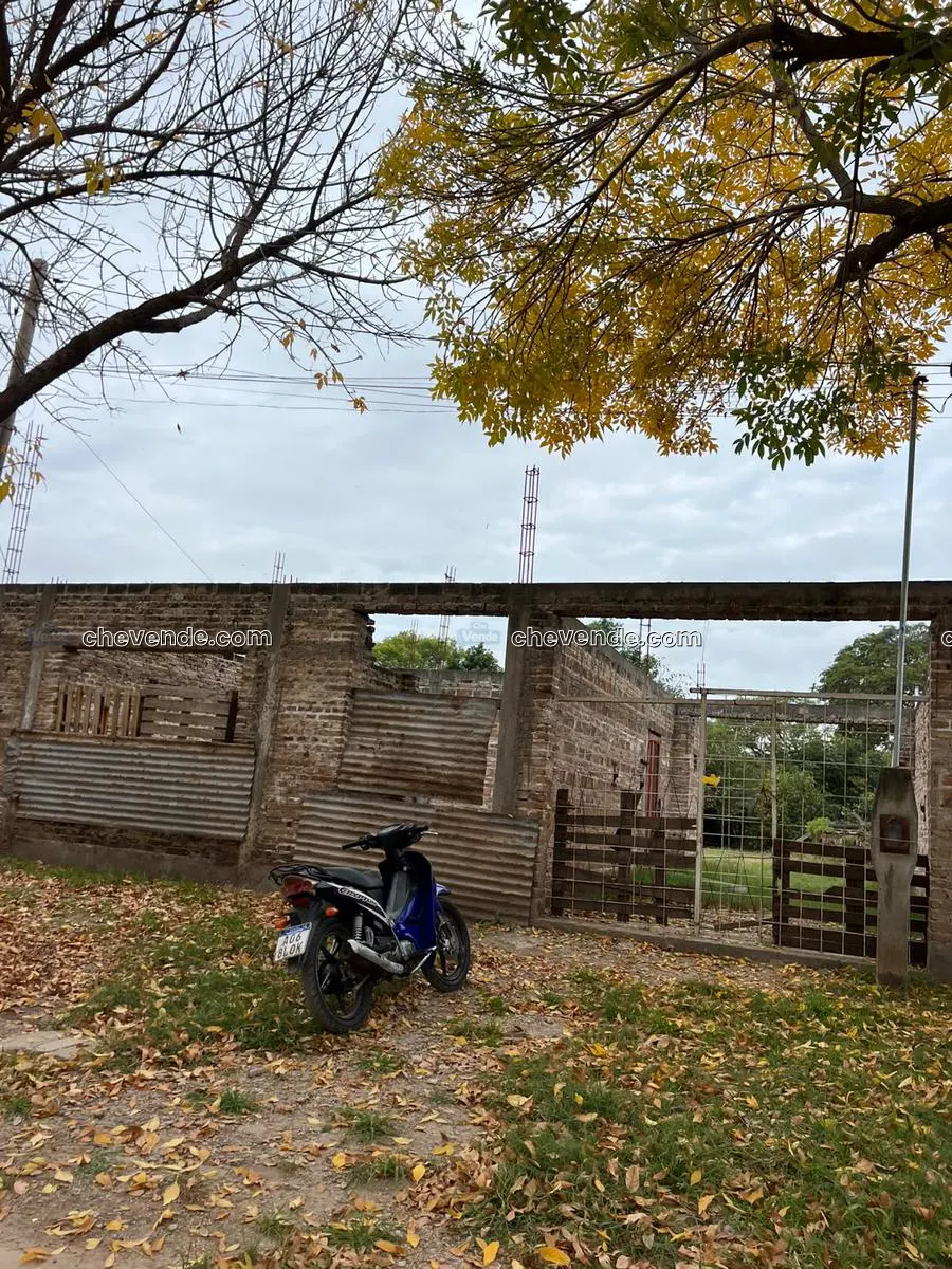 Terreno en Lehmann con Local Comercial Existente 