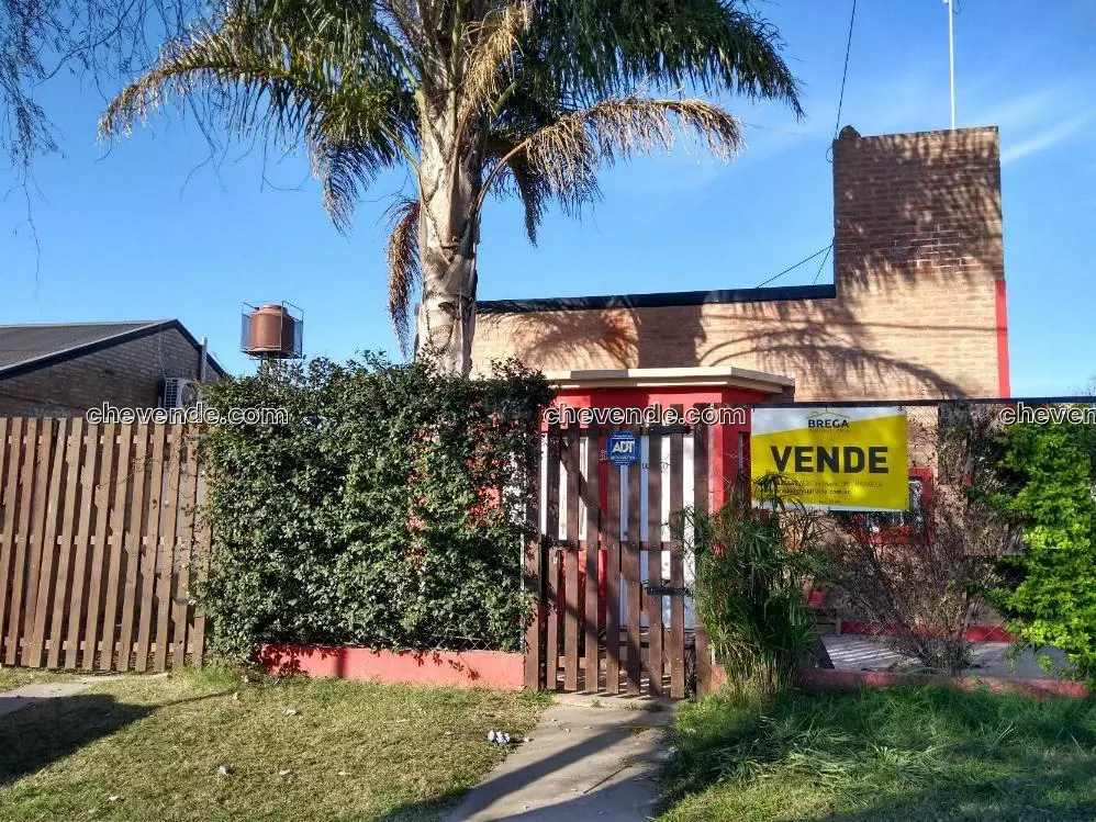 VENTA - casa - 2 dormitorios - RAFAELA