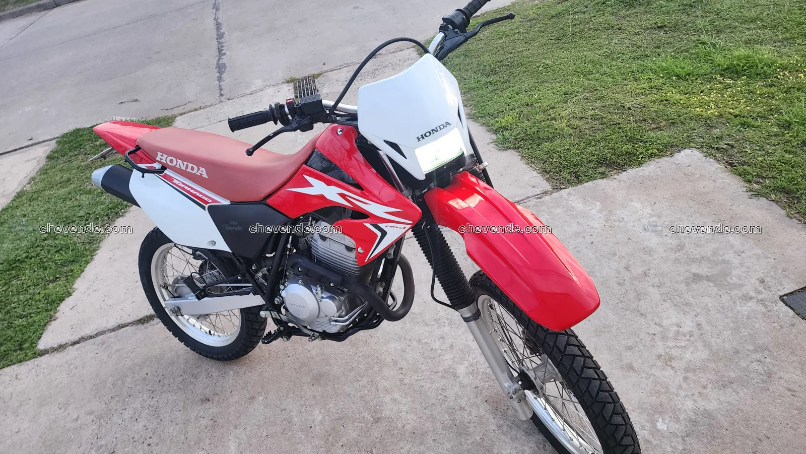 Moto Honda XR 250 Tornado