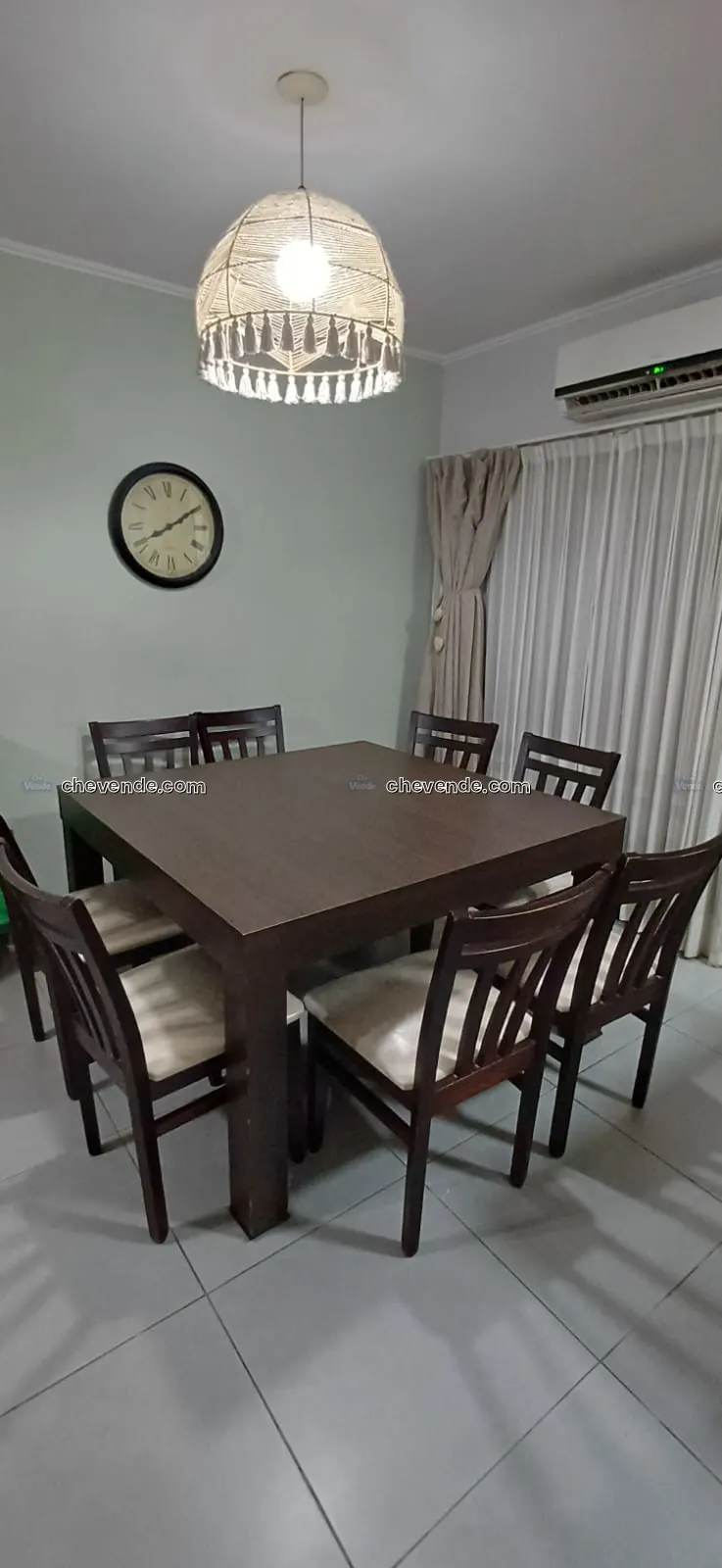 Vendo! Mesa de comedor con 8 sillas