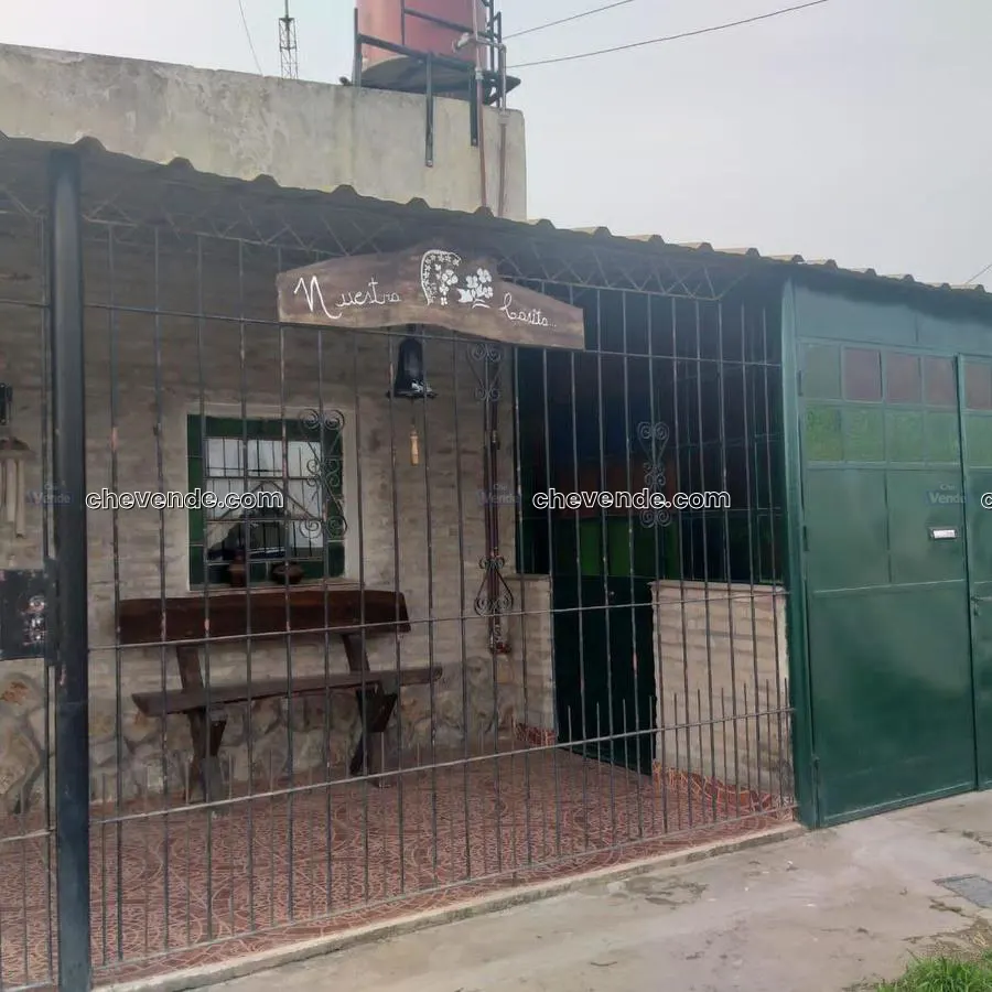 VENTA Casa 2 dormitorios c/ cochera en Rafaela