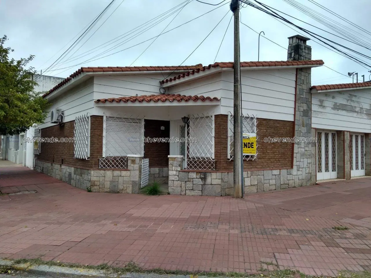 VENTA - casa - 3 dormitorios- RAFAELA