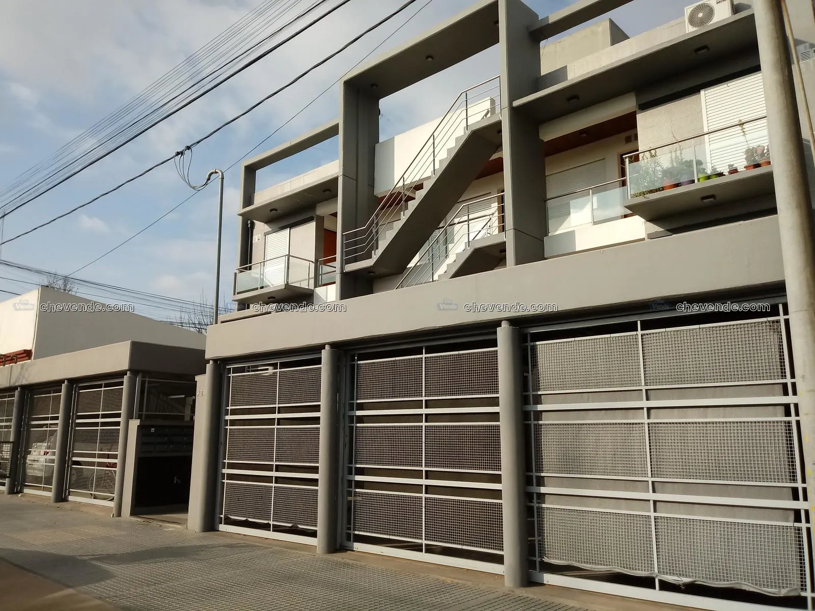 Departamento de 2 dorm., con cochera