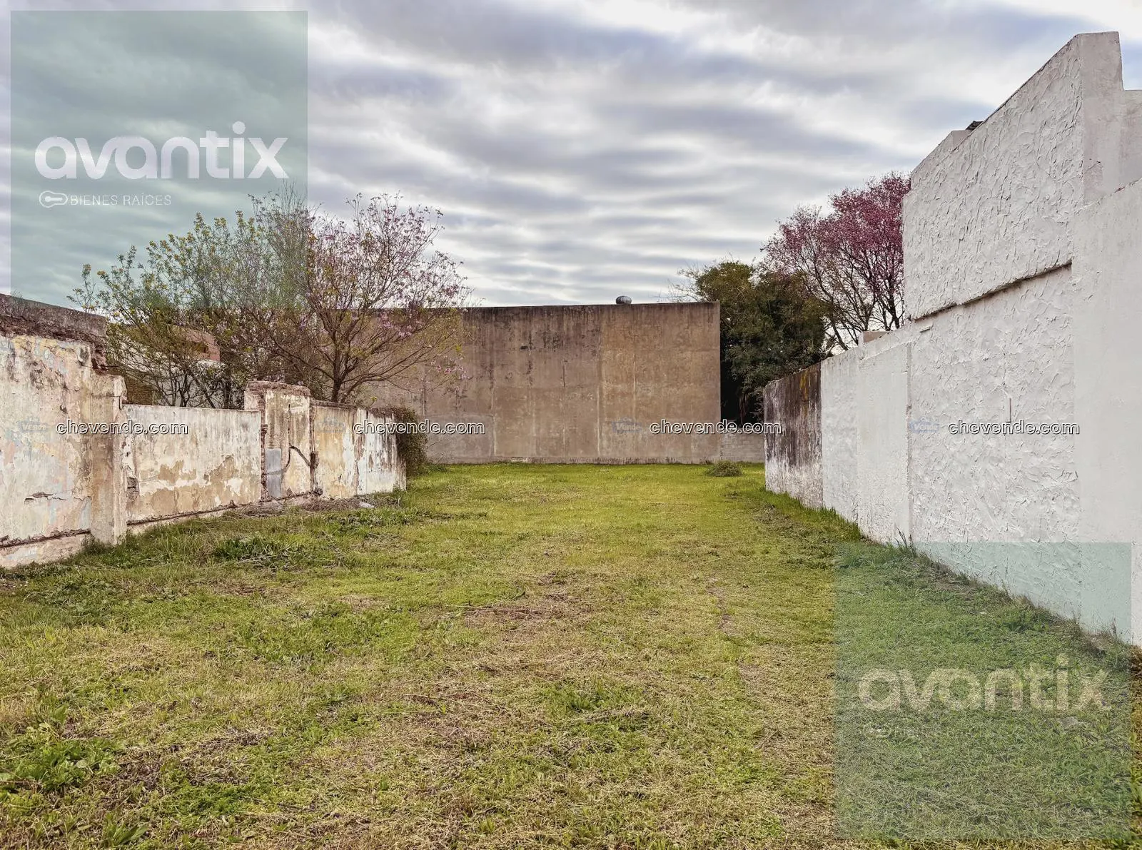 Lote de 840 m2 en barrio Alberdi