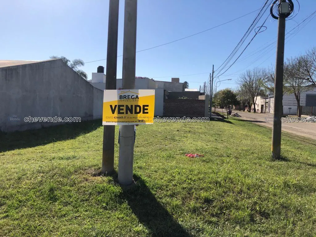 Lote en venta de 258m2 ubicado en Lehmann