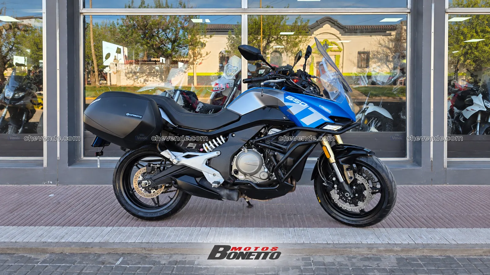 CFMOTO 650 MT 2023 - 9.233 KM