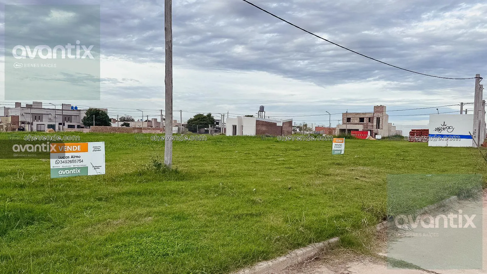 Lotes en barrio La Cañada - USD 43.000