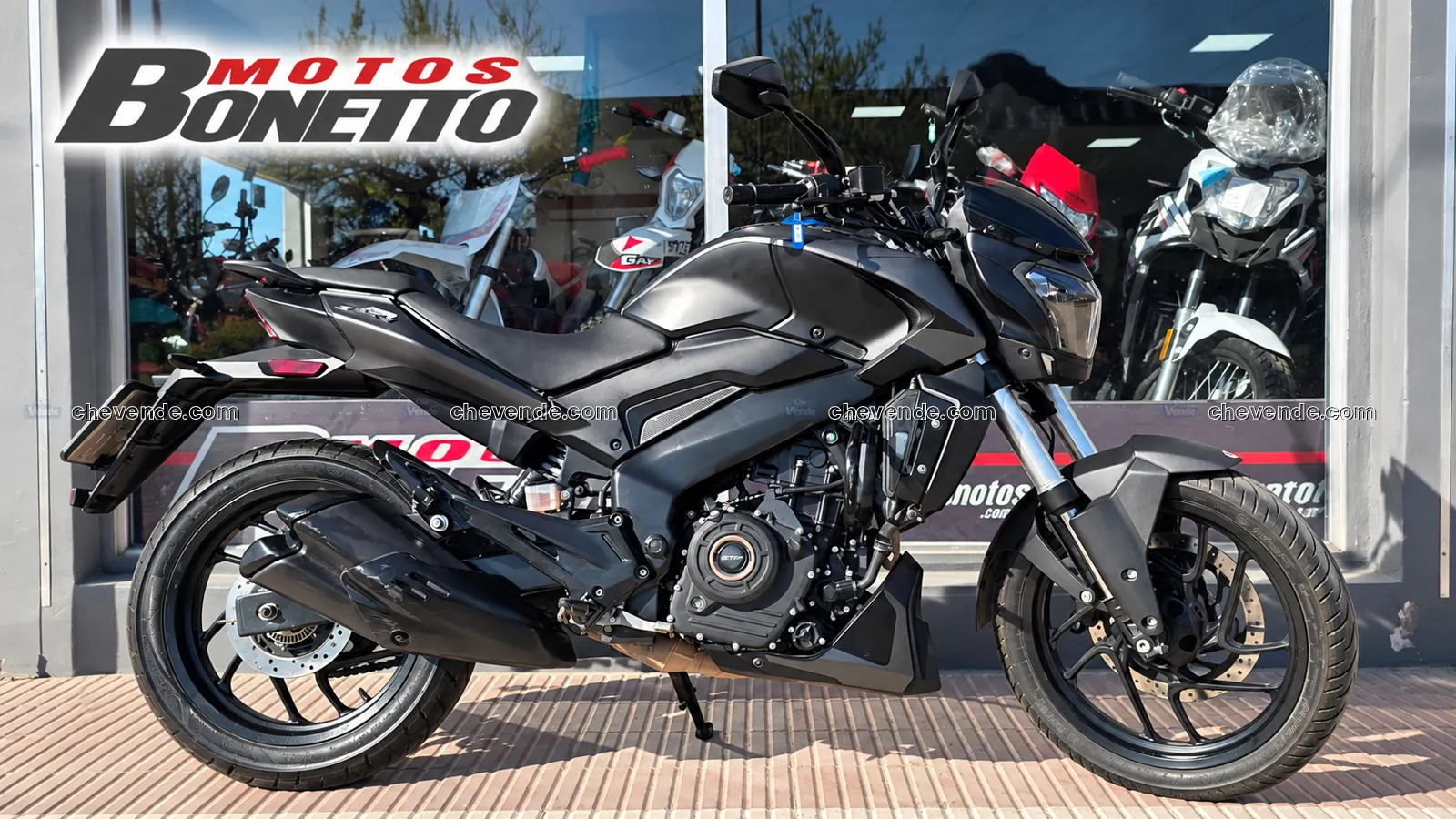 BAJAJ DOMINAR 250 UG - 2021 - NEGRA